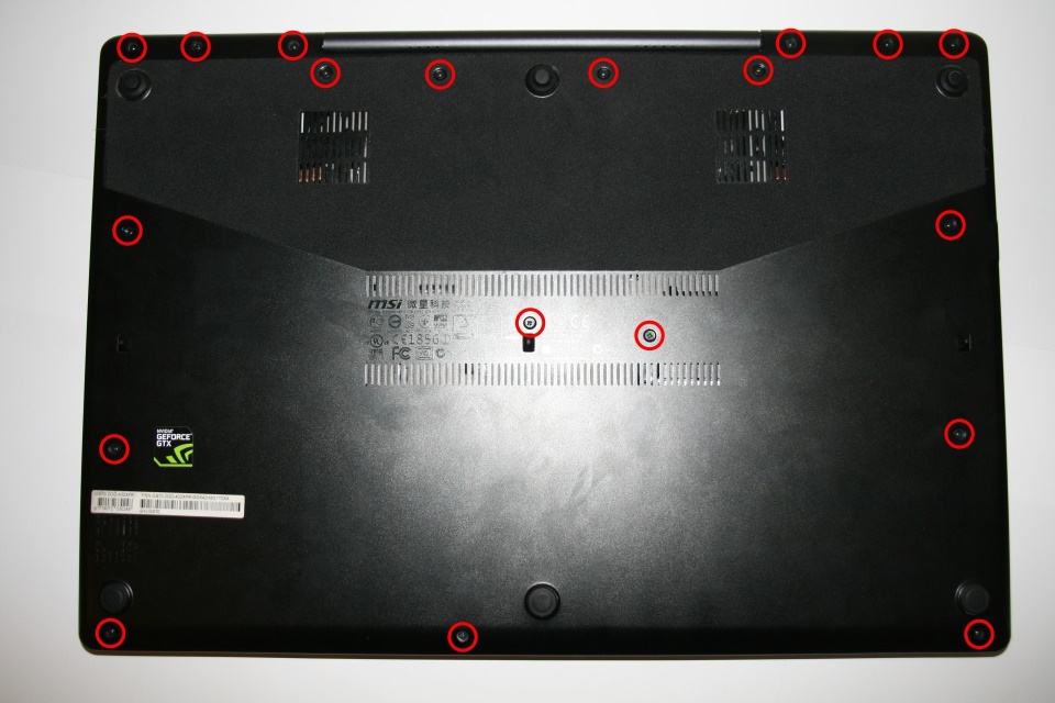 MSI GS70 2OD-432XFR STEALTH : Démontage 3/7